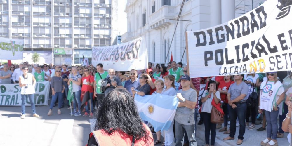 Masiva marcha en defensa del sistema previsional: “La Caja no se toca”, aseguraron los trabajadores