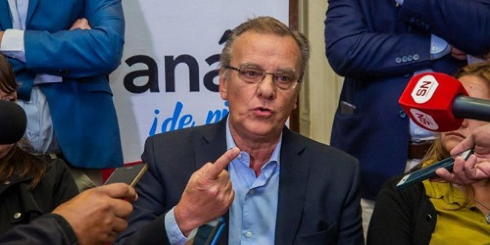 El diputado Solari pide las renuncias de Romero y García