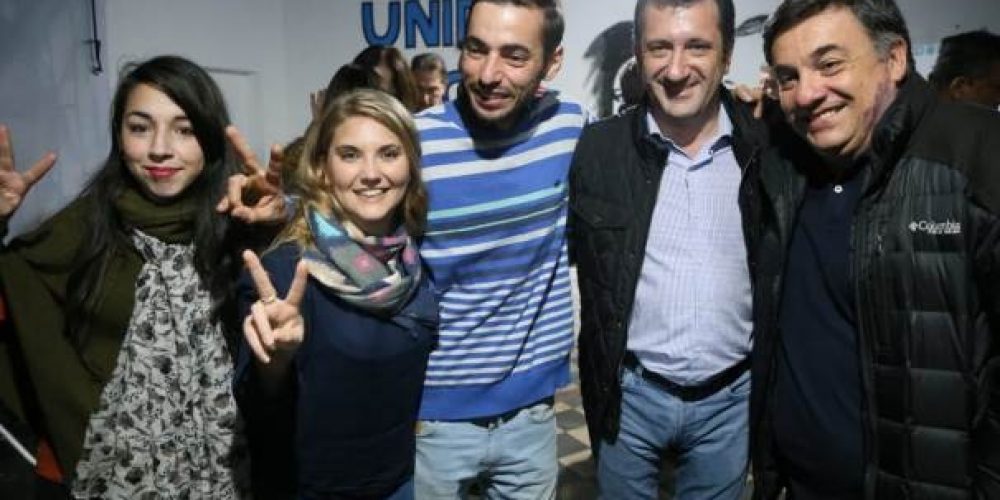 Los candidatos del Frente de Todos convocaron a “poner de pie al país”