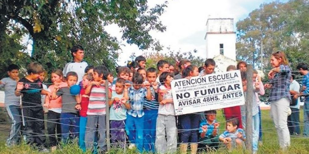 Agropecuarios fueron a la Justicia para exigir que el decreto del Gobernador sobre fumigaciones siga vigente