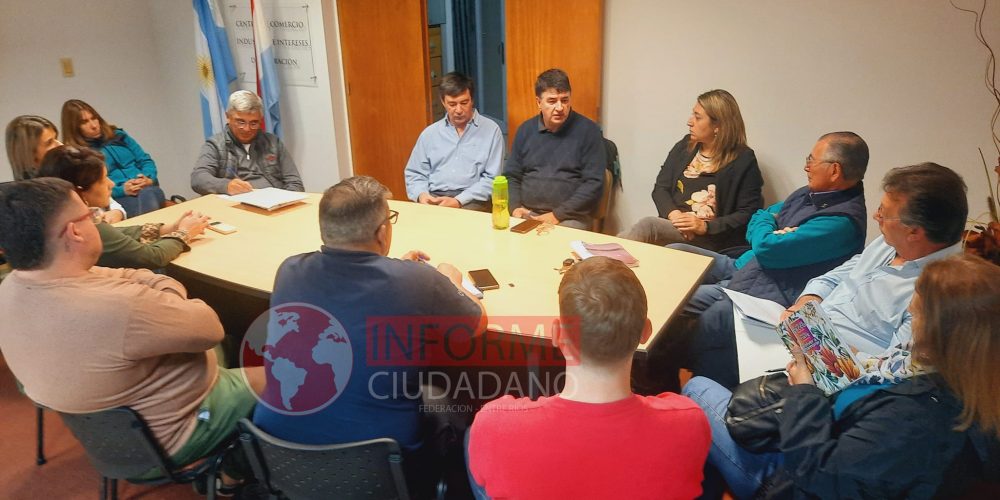 Candidatos de “Juntos por Federación” se reunieron con integrantes del Centro de Comercio