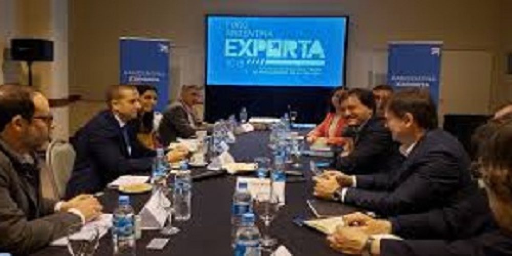 Productores entrerrianos acceden a detalles de herramientas para exportar