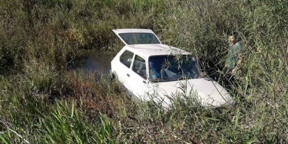 Despiste de un automóvil Fiat Spazio, sin lesionados