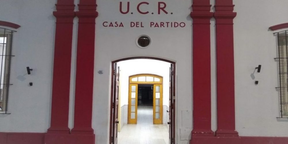 “Señor gobernador, usted es la pesada herencia”, afirmaron desde el Comité Provincial de la UCR