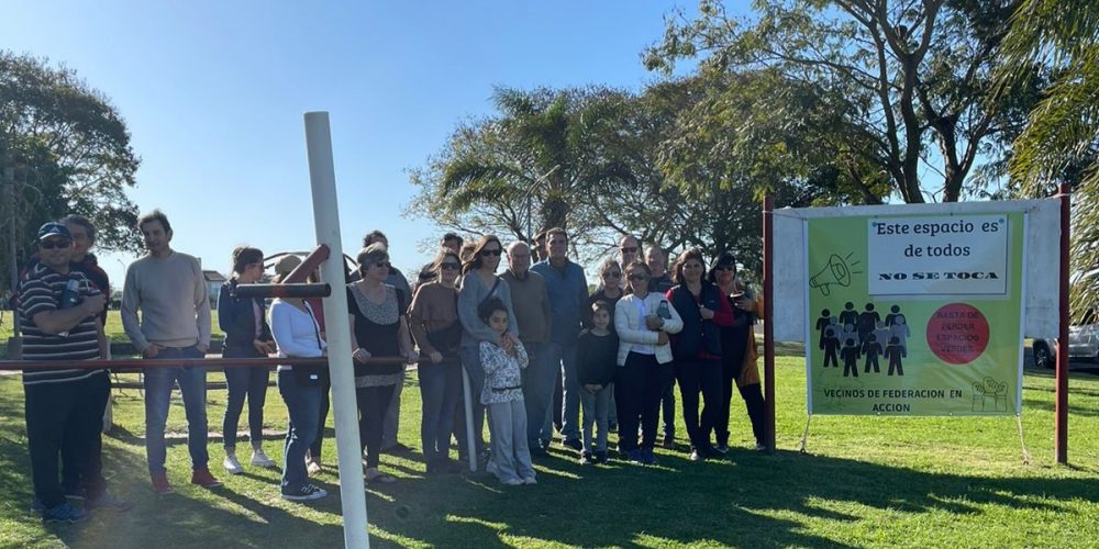 Vecinos se movilizan en contra de la construcción de un hotel en espacio público