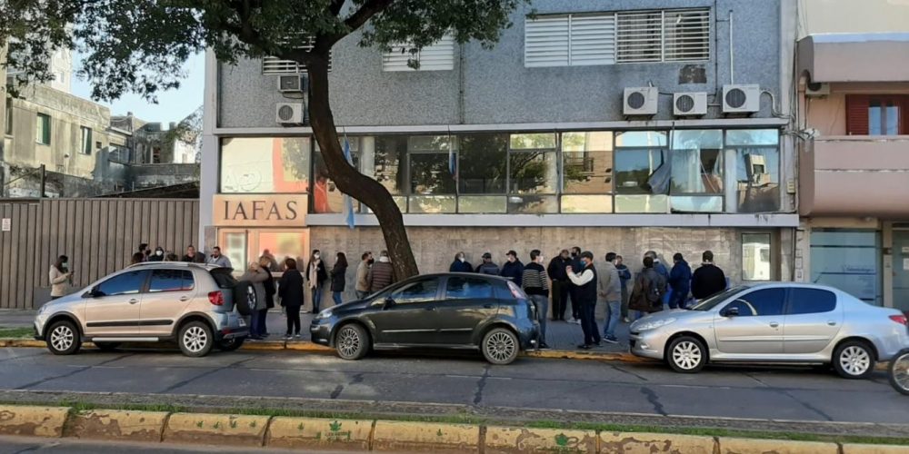 Polémico descuento a trabajadores del Iafas alcanzaría un 40% del salario promedio