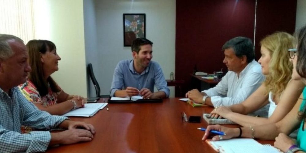 Agmer planteó sus demandas en un encuentro con el Presidente del CGE