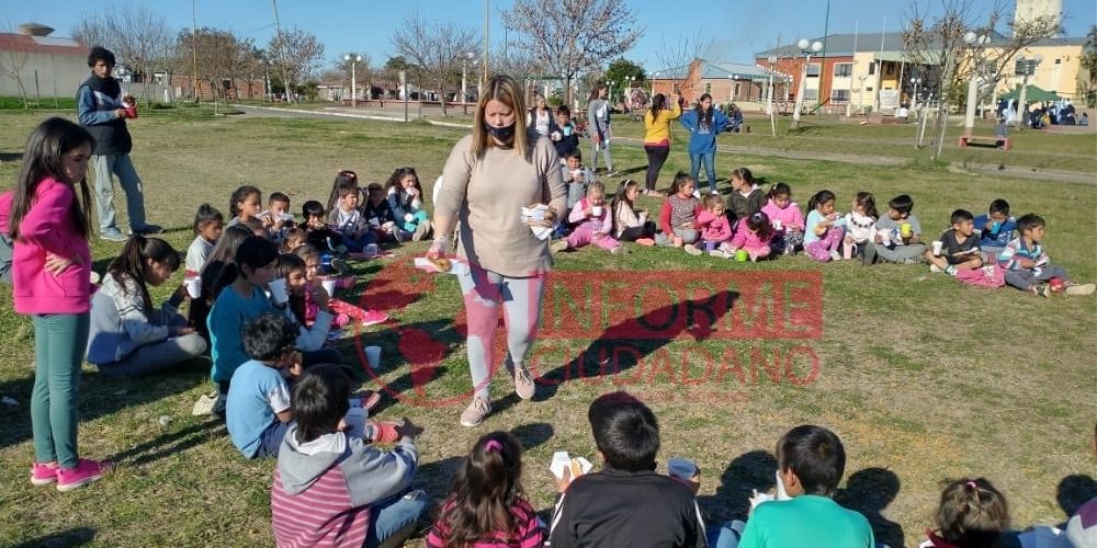 Merendero “Rinconcito de Luz” ofreció a los chicos una tarde de juegos, música y merienda