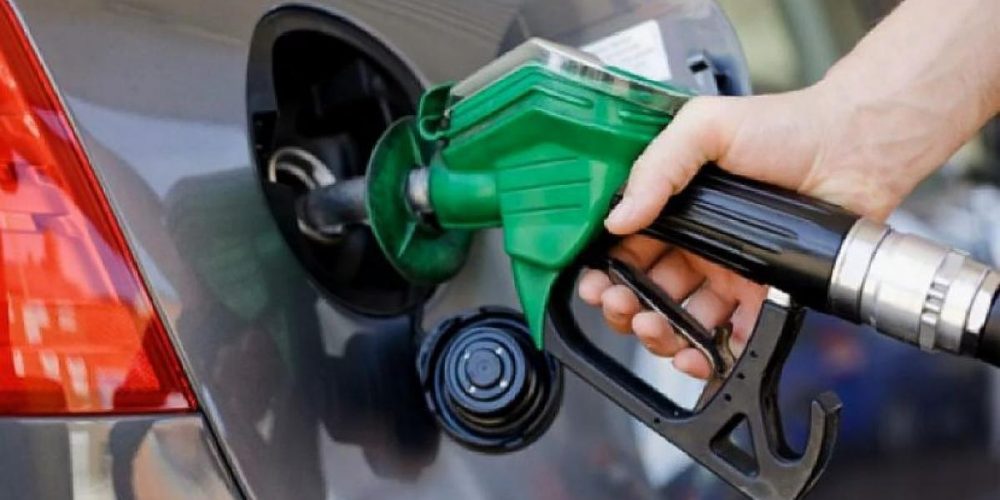 Este sábado aumentan un 6%la nafta y el gasoil