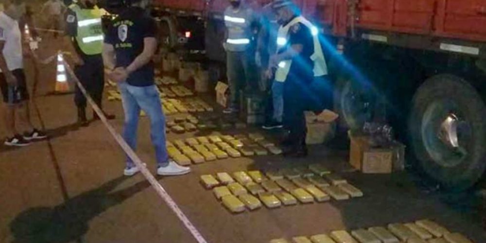 El olfato de Anto ayudó a descubrir los 322 kilos de droga que estaban ocultos en un camión