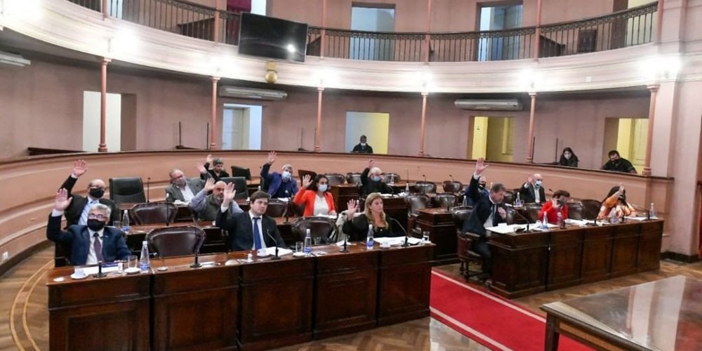 El Senado podrá sesionar en diferentes lugares de la provincia