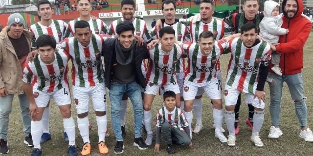 La Florida puntero en la Liga de Futbol de Chajari