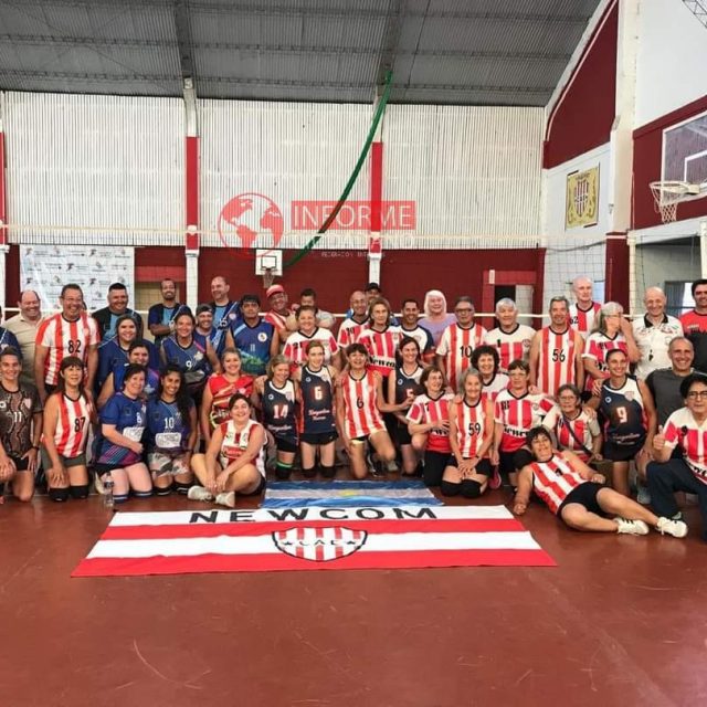 Estudiantes, con gran participación, celebró su 77° Aniversario