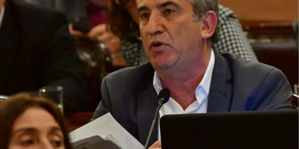 Urribarri: “Yo estuve, estoy y estaré con Cristina Fernández de Kirchner”