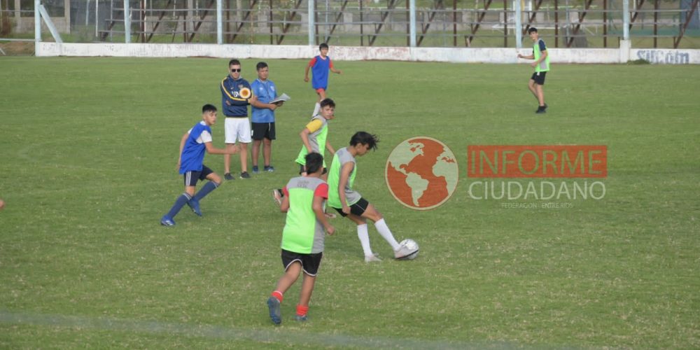 Entrenó la Selección Sub 15 de Federación