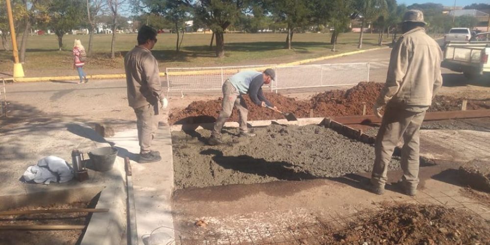 El Municipio realiza la repavimentación en las Hortensias casi San Martín