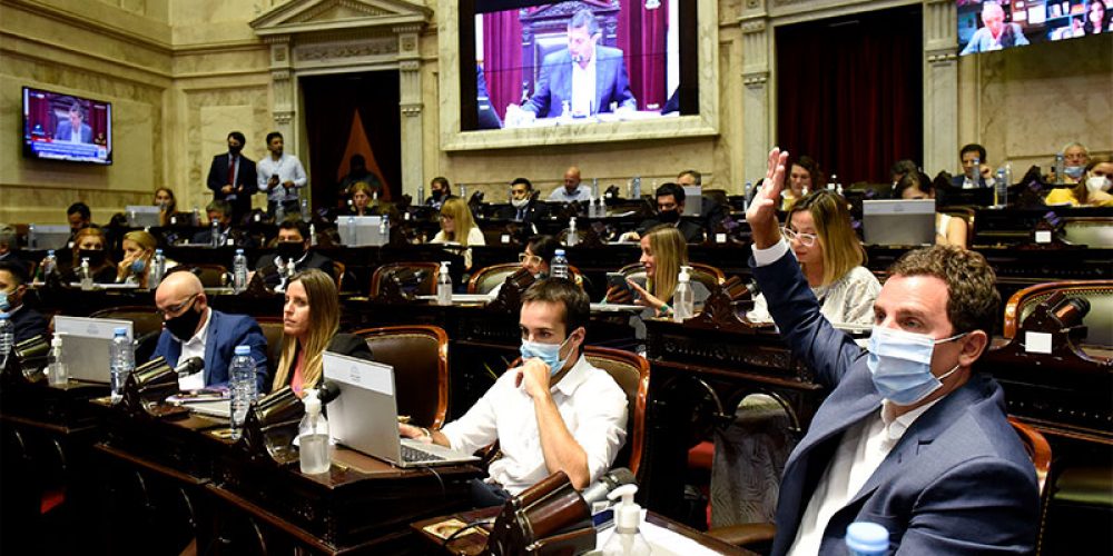 Diputados: el oficialismo convirtió en ley la nueva movilidad jubilatoria