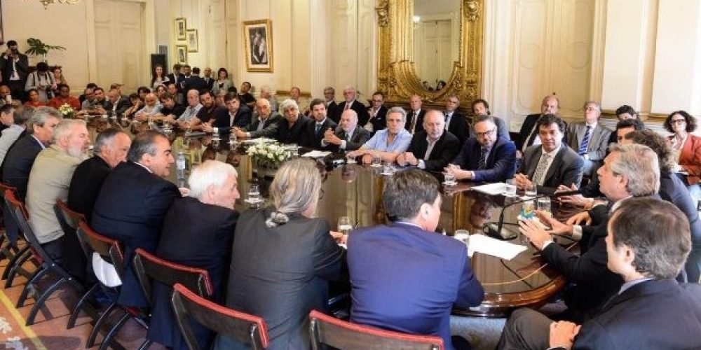 Gobierno lanzó el pacto social con empresarios, gremios y organizaciones sociales