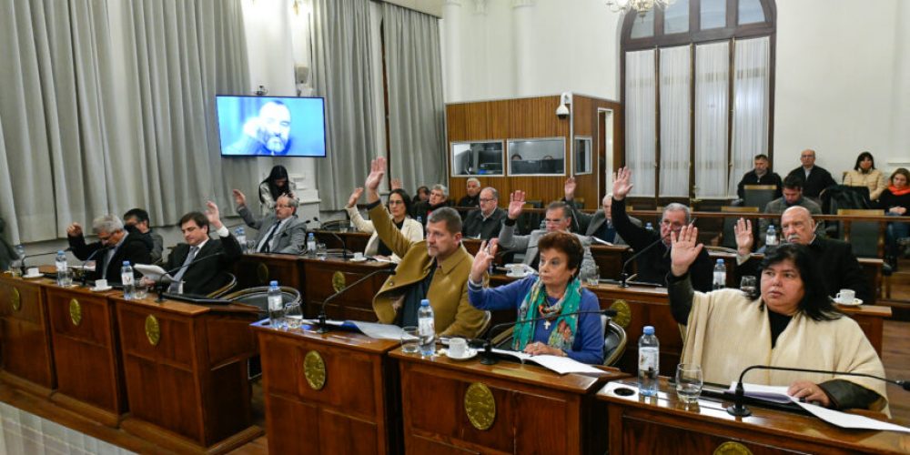 El Senado aprobó leyes para crear una nueva área natural y la obtención de terreno para una escuela