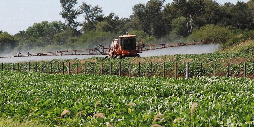 Se publicó el decreto que reglamenta las fumigaciones con agroquímicos