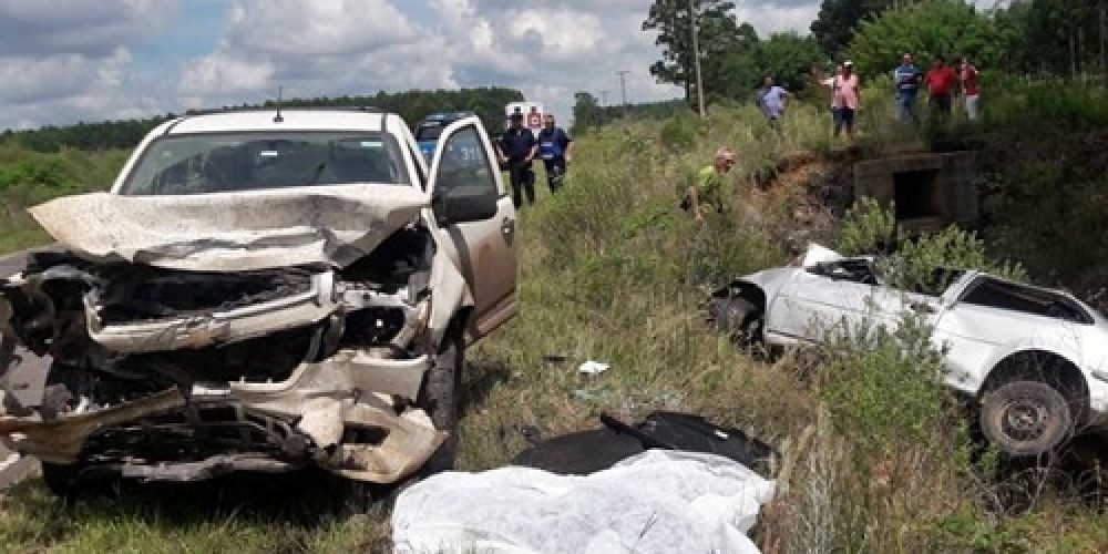 Dos personas murieron en un choque en Puerto Yeruá