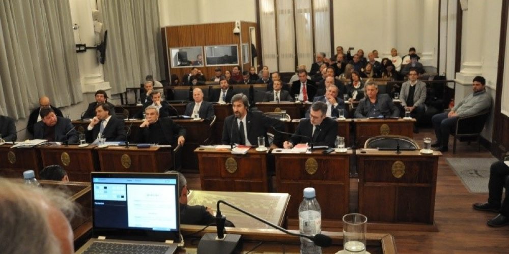 El Senado aprobó el proyecto de juicio por jurados