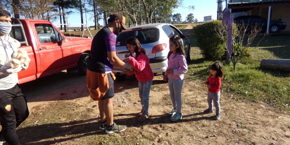 La Juventud Radical llevó alegría a los niños