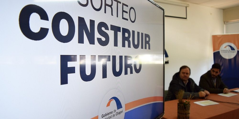 Construir Futuro: Se realiza el sorteo del orden de construcción de más viviendas