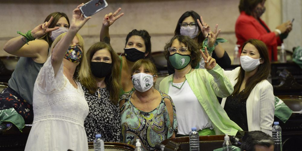 Aborto legal: Diputados dio media sanción al proyecto y ahora define el Senado