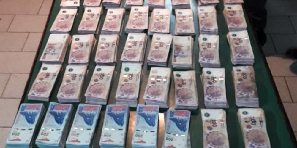 Incautan 1.399.380 pesos suma de dinero trasladada sin documentación que avale su tenencia