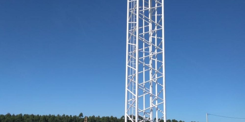 CAFESG: En La Criolla ya quedó instalado el nuevo tanque de agua