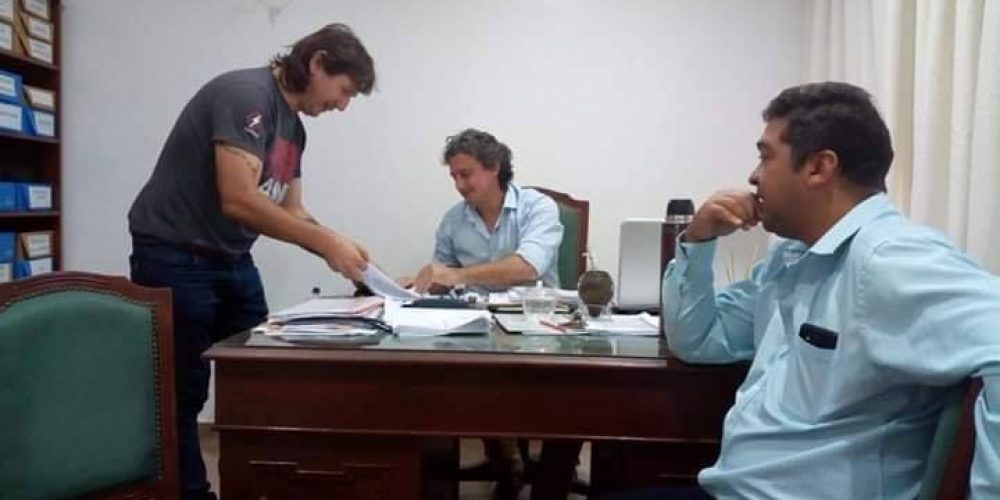 El Coordinador de Comedores y el Vocal del Ente Termal, mantuvieron una reunión con el Intendente Ricardo Bravo y también con cocineras de distintas escuelas