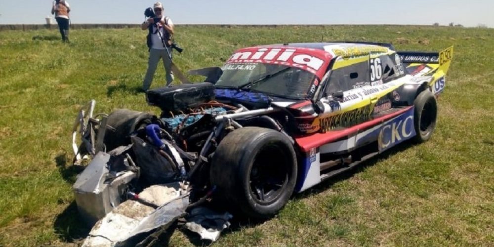 TC en Paraná: un piloto tuvo un impresionante choque y fue hospitalizado