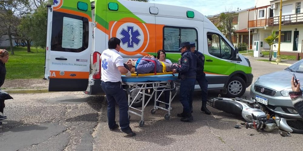 URGENTE: Accidente ocasionó fractura de tibia y perone a motociclista