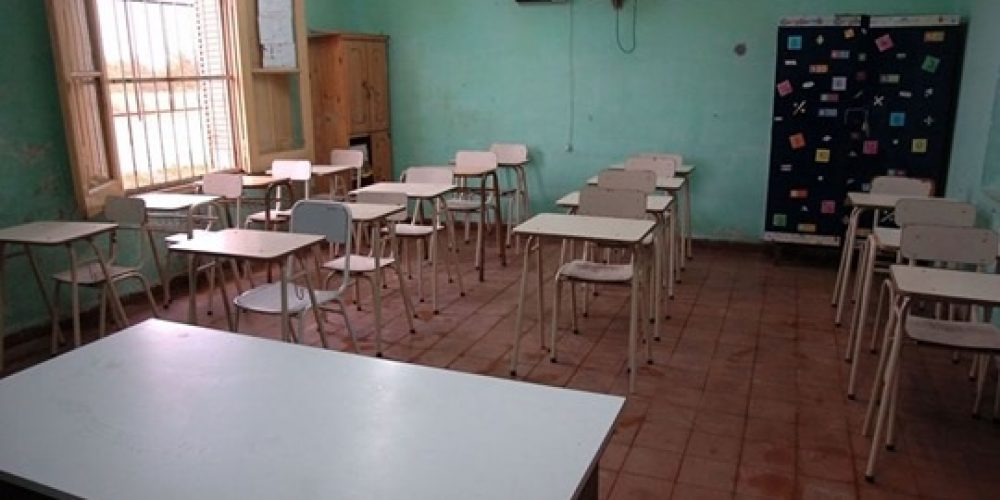 Ministros definen mañana el protocolo y asistencia para el regreso de las clases