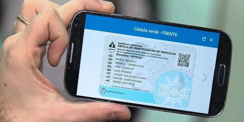 Desde hoy todos los documentos de autos y motos tendrán versiones “digitales”